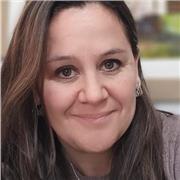 Hola soy Bioquímica y profe de Biología, Química y Física. Soy una persona amable, paciente con 6 años de experiencia dando clases en escuela secundaria.